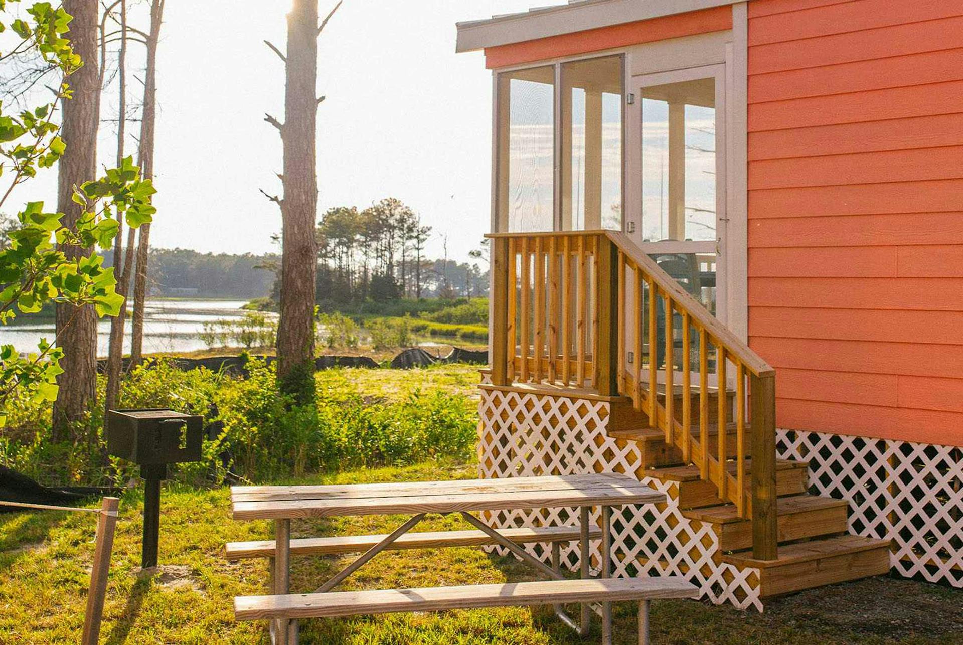 The 14 Most Colorful Cabins on Campspot