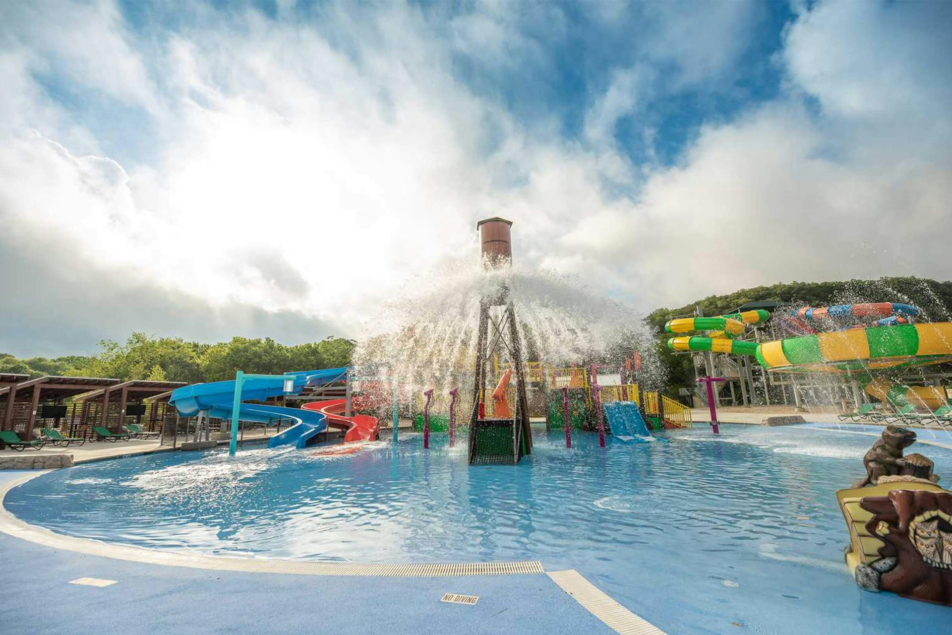 The 12 Best Campgrounds With Water Parks