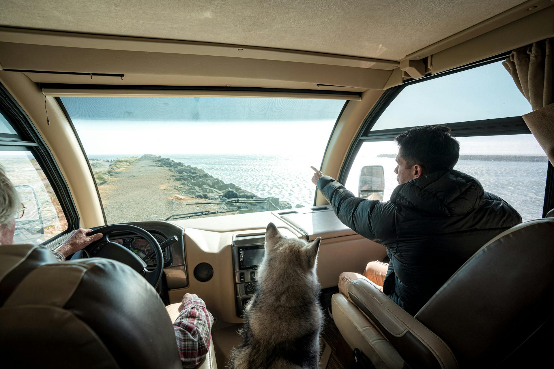 How to Drive an RV Like a Pro