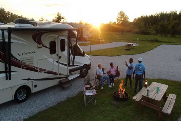 Holmes Creek Camping & RV Resort