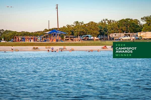 The Vineyards Campground & Cabins, Grapevine, Texas