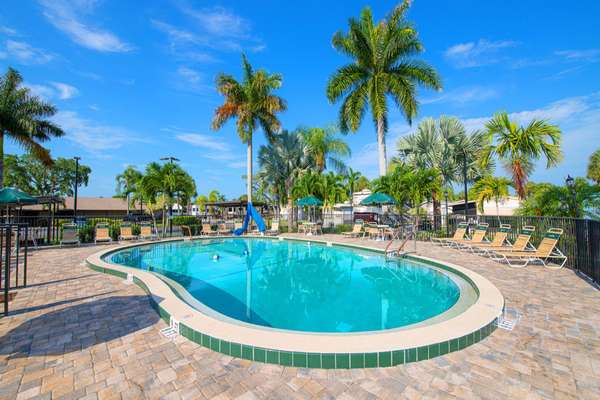 Sun Retreats Fort Myers Beach