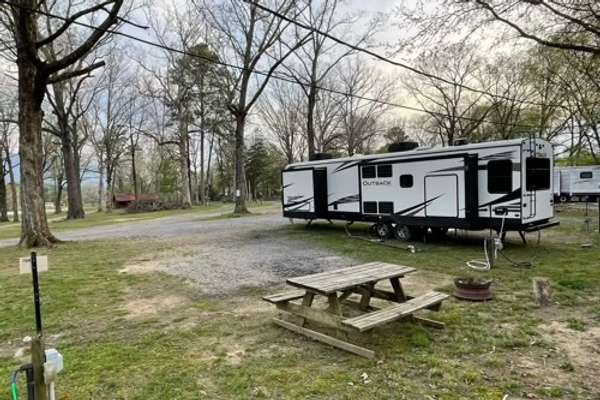 The Road Less Traveled RV Park
