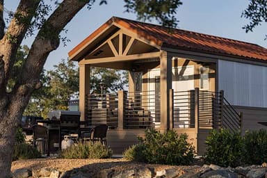 Cabins & Lodging
