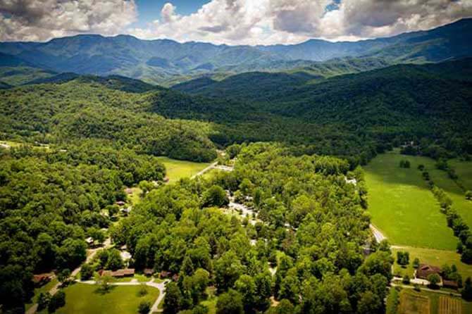 The green mountain landscape surrounding Greenbrier Campground in Tennessee